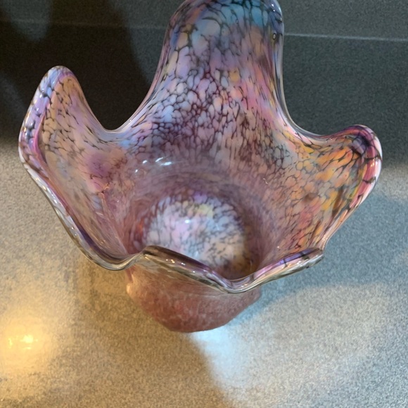 Wimberley Glassworks Hamdmade Vase - Picture 2 of 3